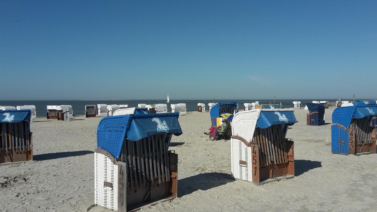 Yachthus - Direkt Am Meer Carolinensiel Exterior foto